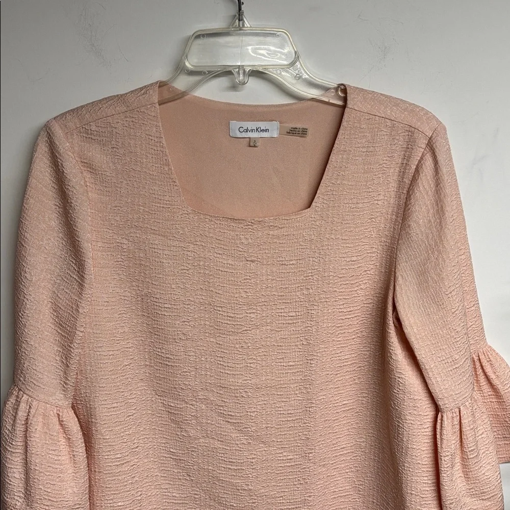 Calvin Klein Blush Textured Top - Picture 3 of 4